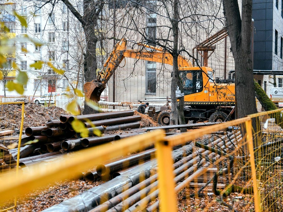 Яму на улице Машинцева в Химках закопают до 8 декабря