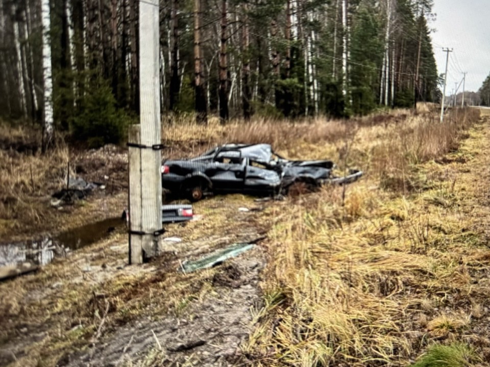 Жители Шатуры предлагают сделать памятник разбитому автомобилю