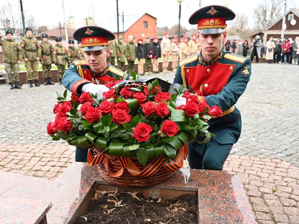 Память героев почтили цветами на Чемпионате России по женскому боксу в Серпухове