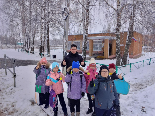 Зачем нужны светоотражатели на одежде, объяснили зарайским школьникам