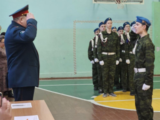 Уроки первой помощи, полоса препятствий и ночевка: в лыткаринской школе прошла игра «Щит и Меч»