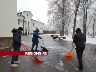 Дворники остаются одной из востребованных профессий В Серпухове