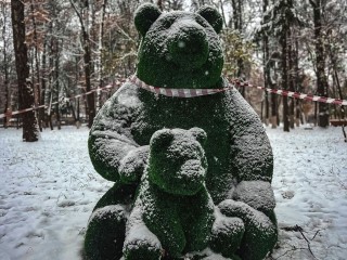 В коломенском парке появились огромное сердце и три медведя с картины Шишкина