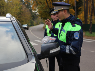 Весь ноябрь дорожная полиция будет активно проверять перевозку детей в автомобилях