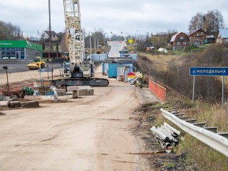 Движение через временный мост открыли в Мансурове