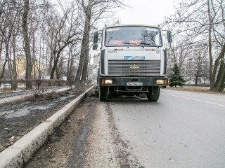 Несанкционированную свалку ликвидировали дорожники в Голицыне