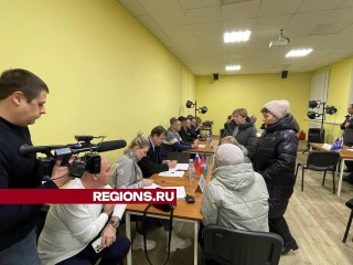 В деревне Юркино на встрече с жителями озвучили планы по ремонту многоквартирных домов