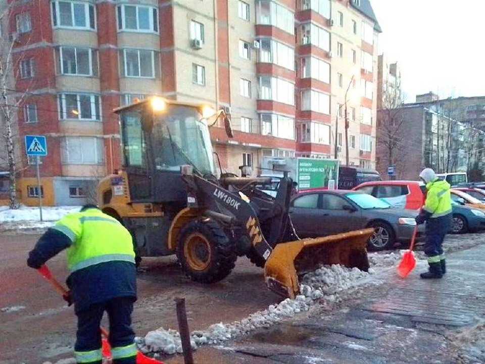 Бетонное ограждение на тротуаре в СНТ «Вахтанговец» вернут на место после уборки снега