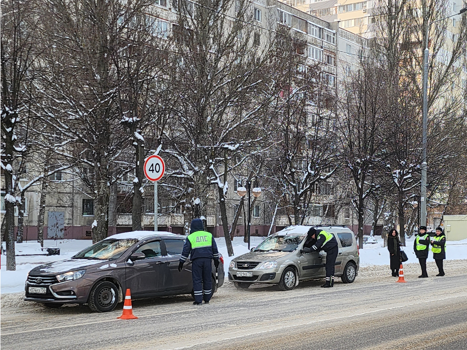 Набор кандидатов на работу в дорожно-патрульную службу идет в Серпухове