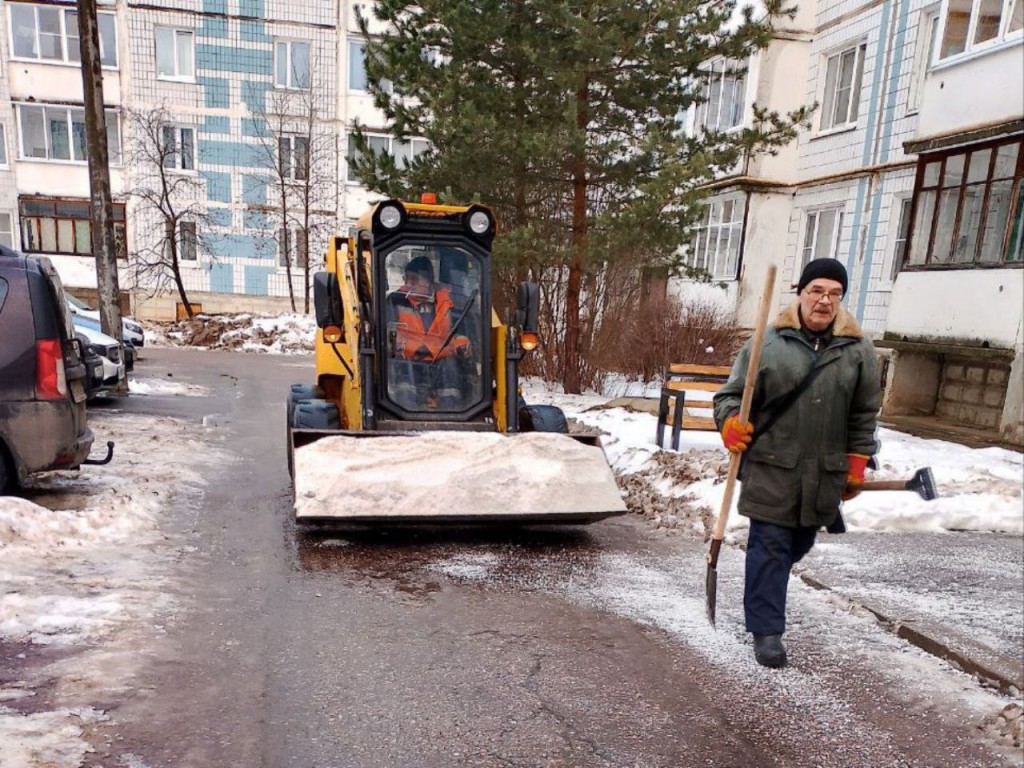 Куда звонить талдомчанам, чтобы оставить заявку на уборку снега