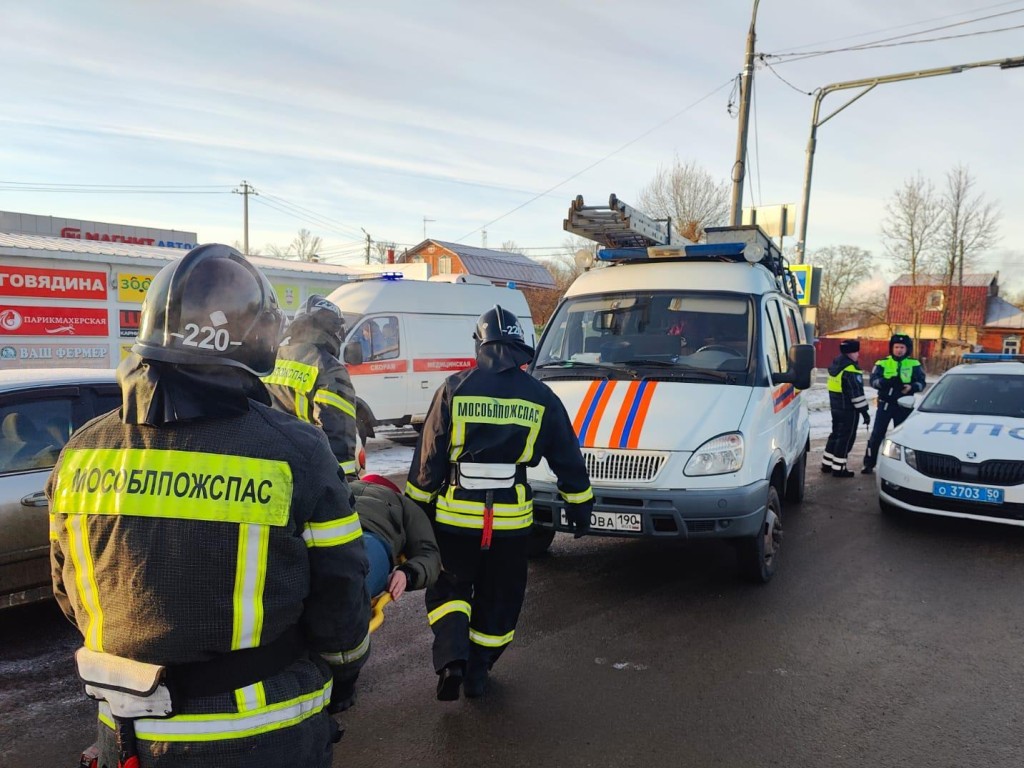 Последствия условного ДТП с розливом топлива ликвидировали в Кашире-1