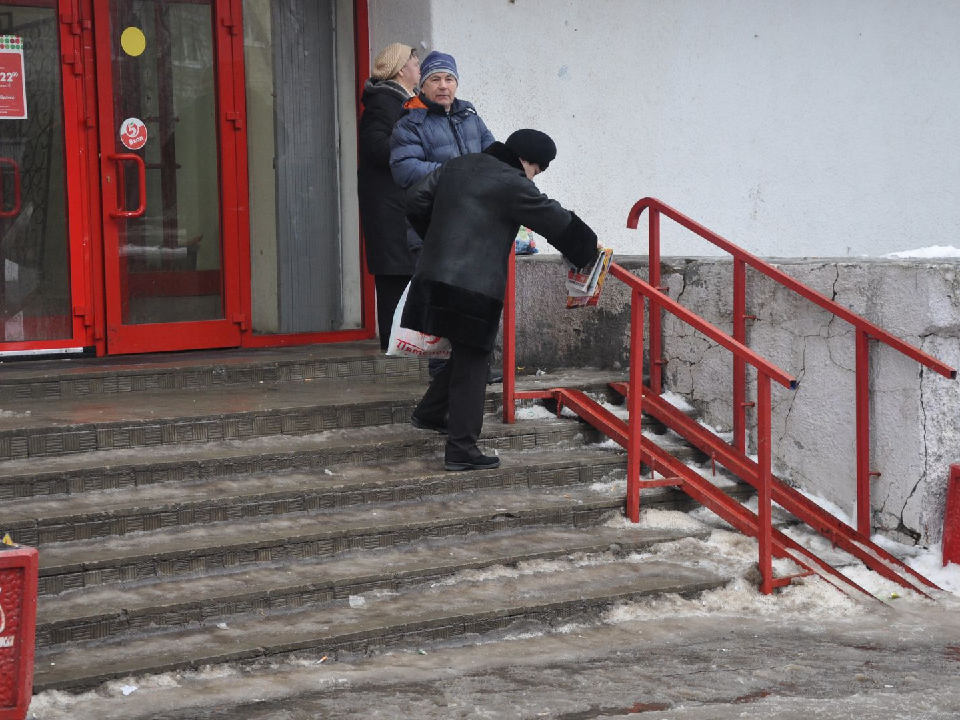 В Дмитрове ищут свидетелей фатального падения мужчины у дома культуры