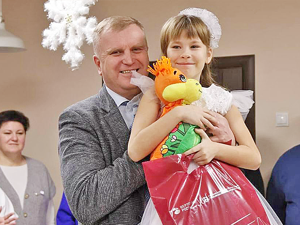 Мечты детей, находящихся в сложной жизненной ситуации, исполнила «Елка желаний»