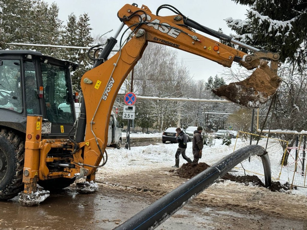 Жителям поселка МИЗ включат холодную воду после ремонта трубопровода