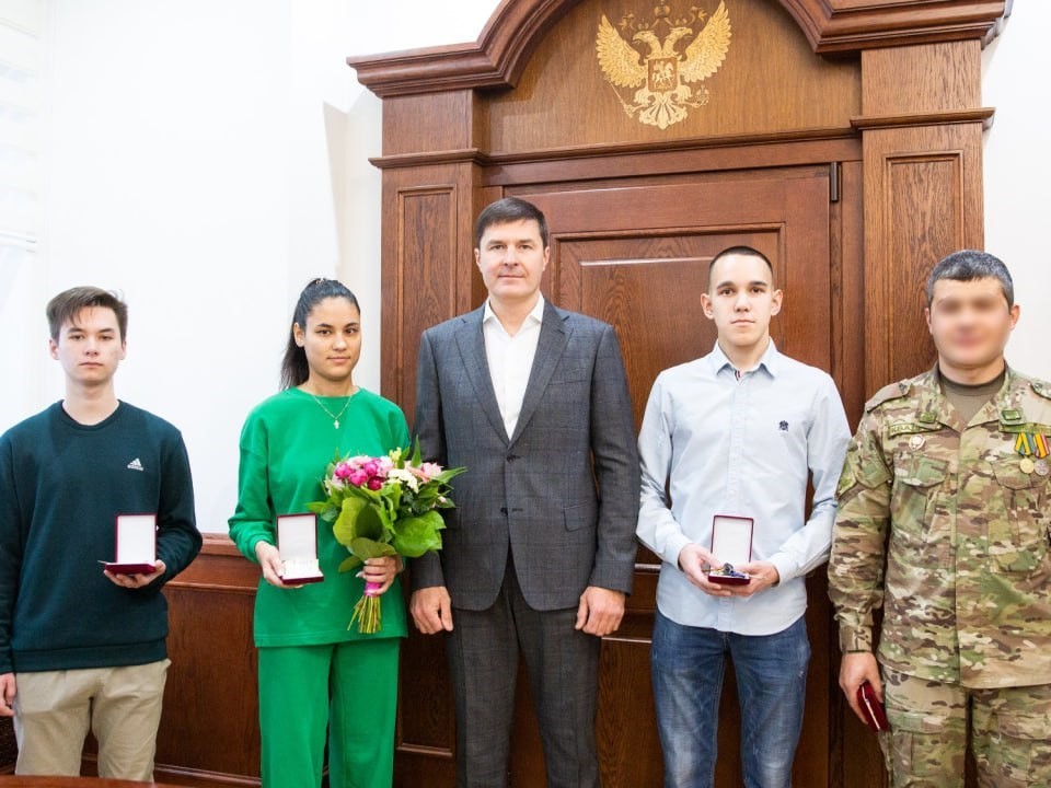 Четверо детей, оставшихся без родителей, получили квартиры в Люберцах