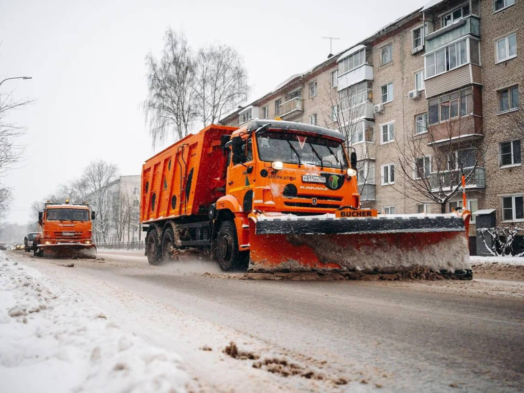 Съезды, мосты и путепроводы в Сергиевом Посаде обработали от снега и льда