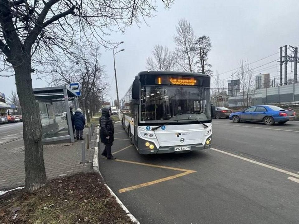 На автобусах маршрута №1 в Мытищах можно совершить экскурсию по всему городу