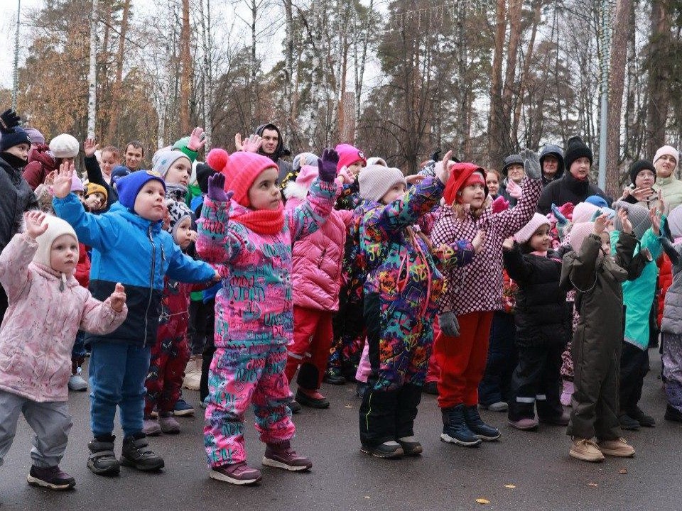 Предновогодний забег, концерт и открытие катка ждут посетителей парков Ногинска в выходные