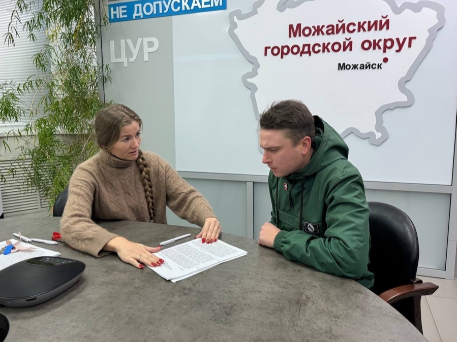 Ключи от квартир в доме на Полосухина получили еще восемь семей переселенцев из аварийного жилья