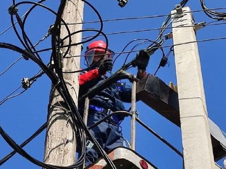 Новую линию электропередачи проложили в деревне Кикешево под Дмитровом