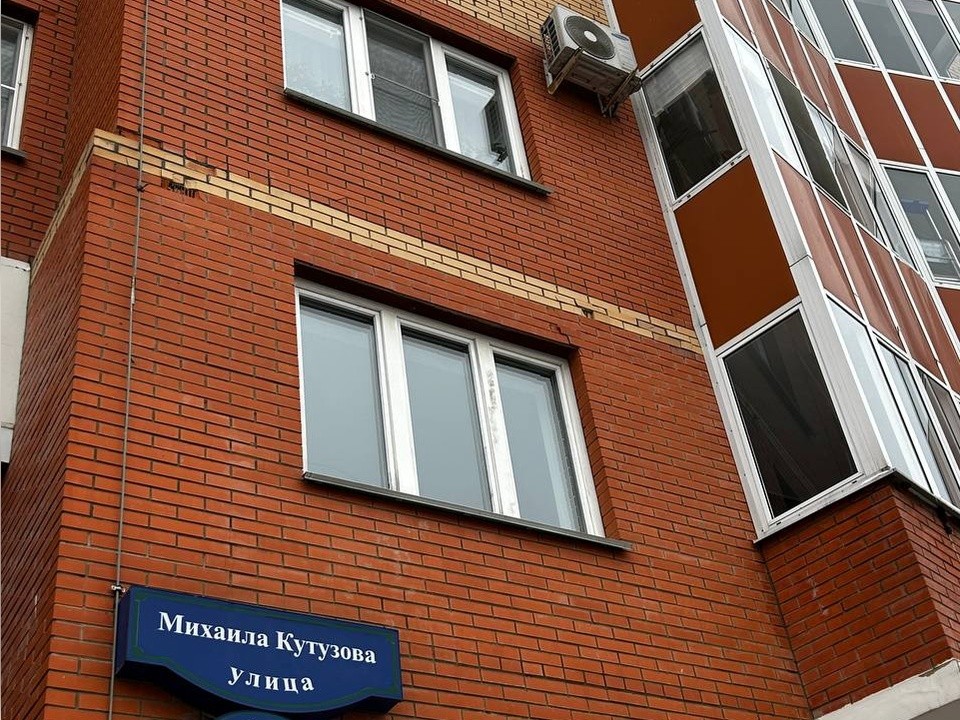 В поселке ВНИИССОК на улице Михаила Кутузова отремонтируют жилой дом