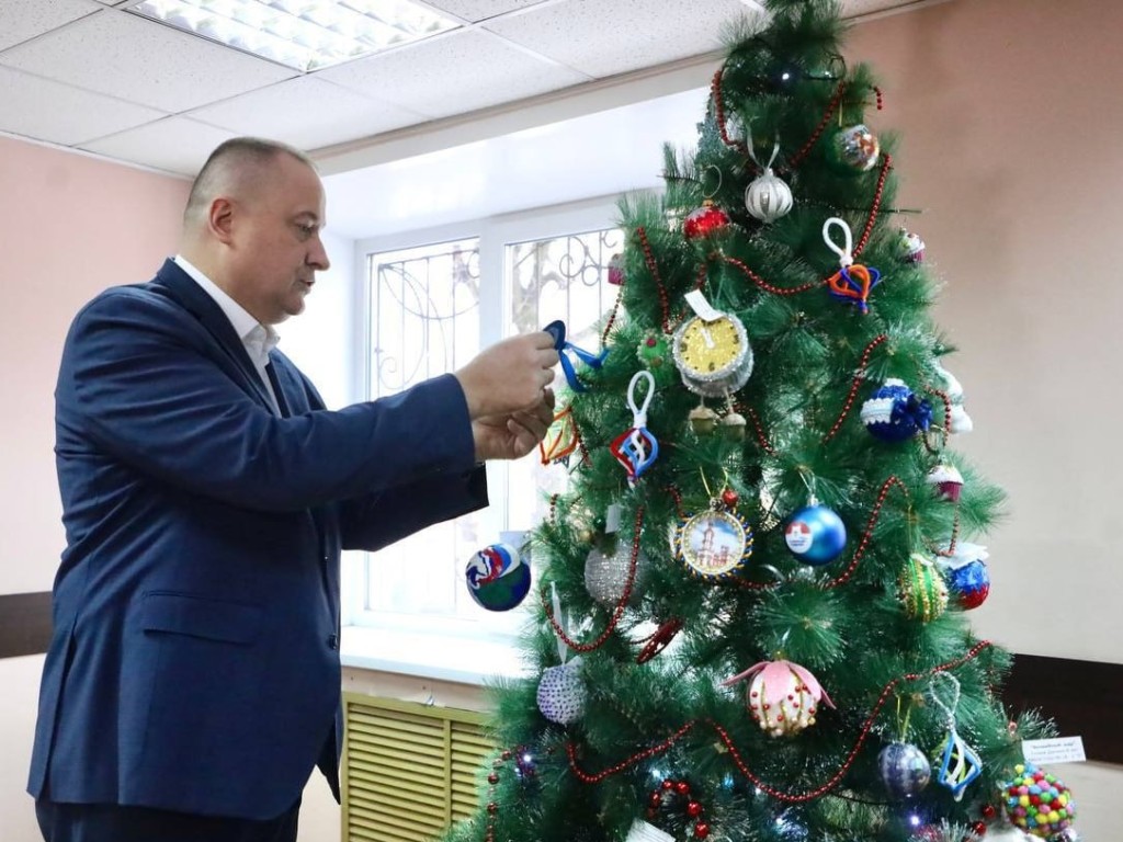 Новогоднюю мечту девятилетнего Артема исполнит глава Большого Серпухова