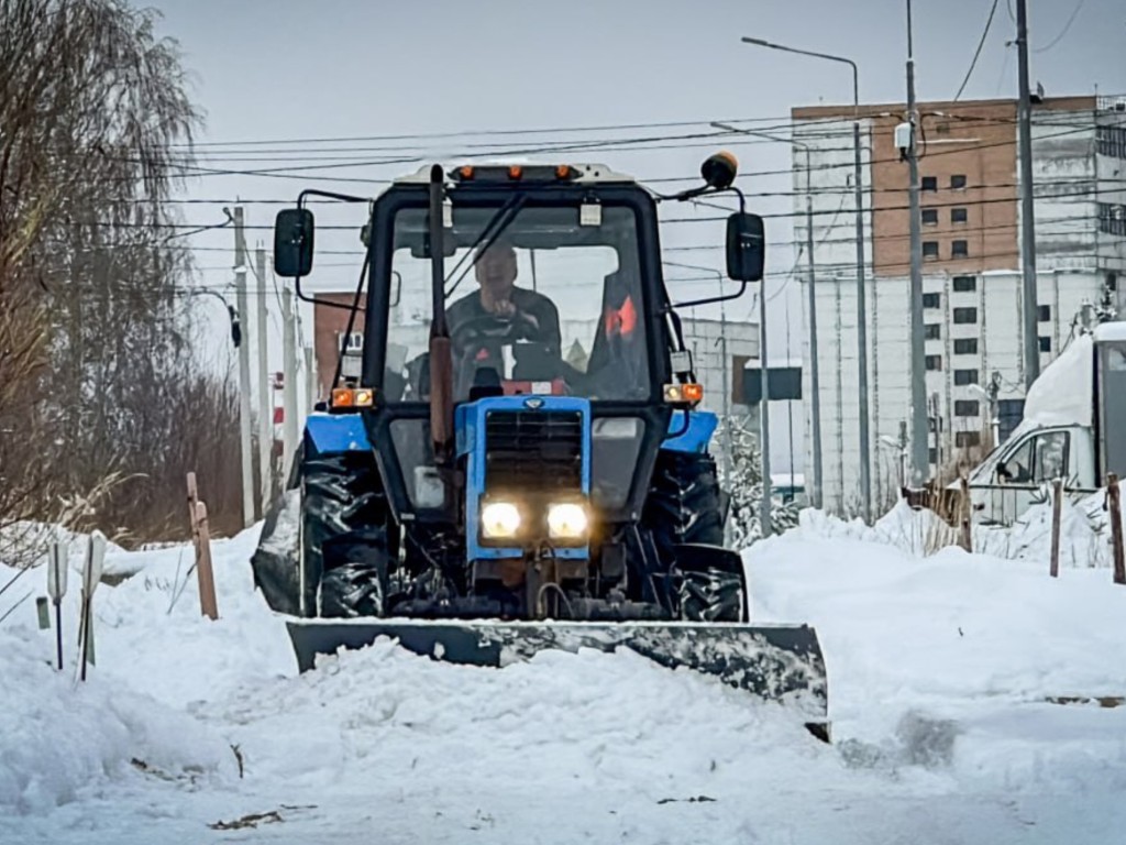 Улицу Строителей расчистили от снега в Шатуре