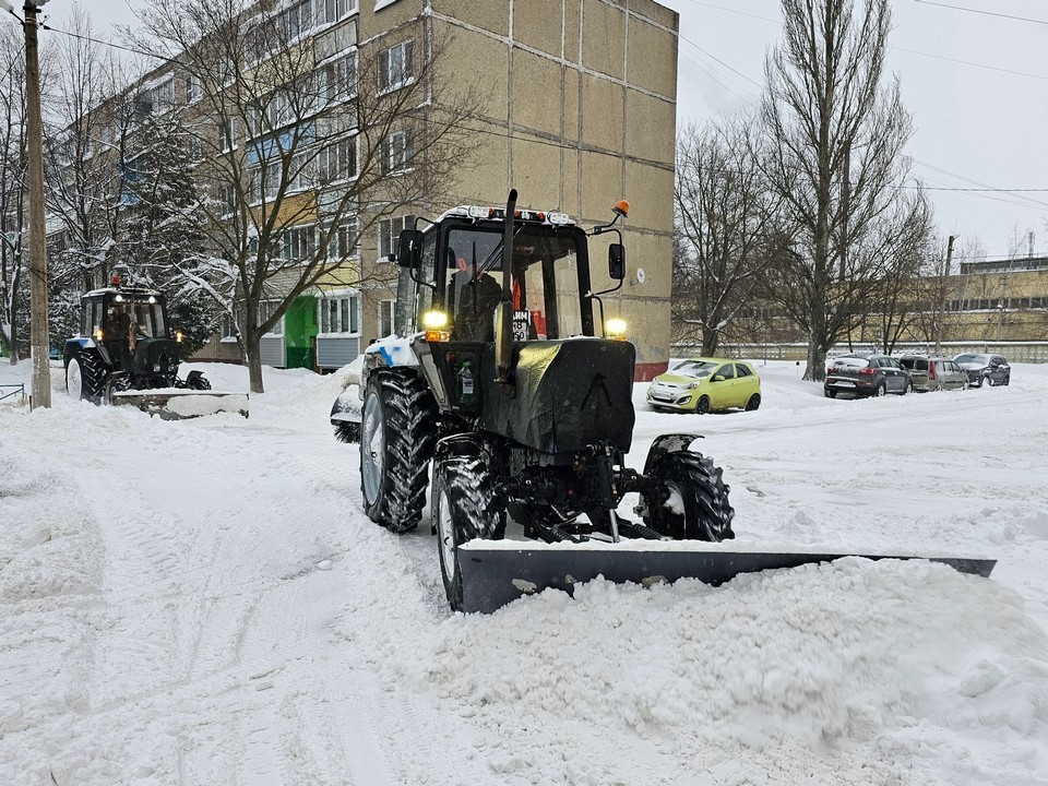 Луховицкие дорожные службы устранят последствия снегопада ко вторнику