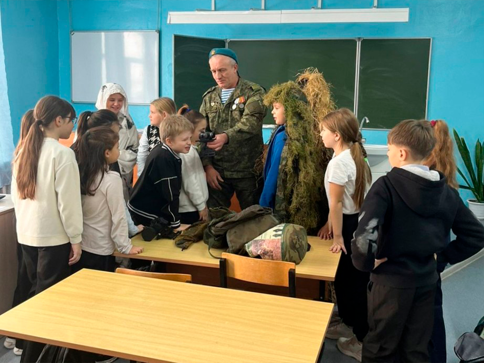 Зарайские школьники стали разведчиками на «Уроке мужества»