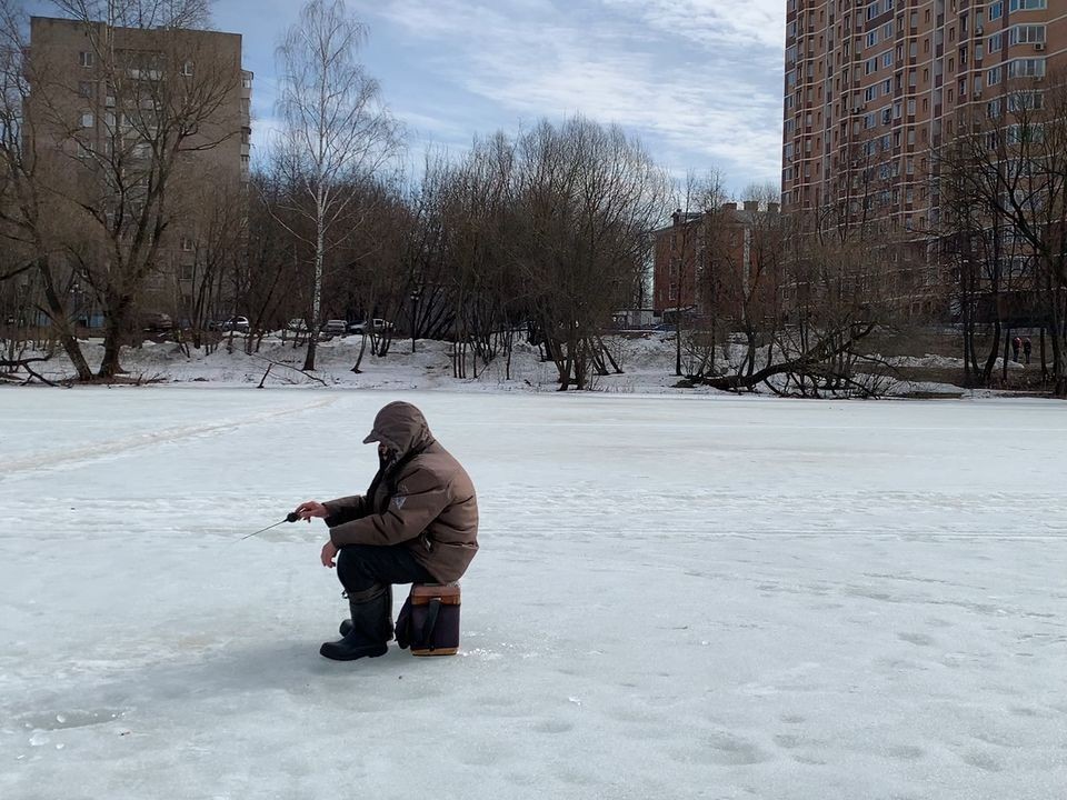 Мужчина из Люберец провалился под лед на Пехорке за день до Нового года