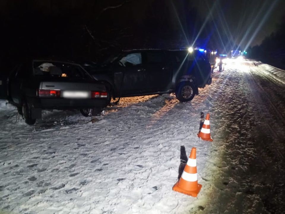 При столкновении трех автомобилей под Можайском один человек погиб и двое пострадали