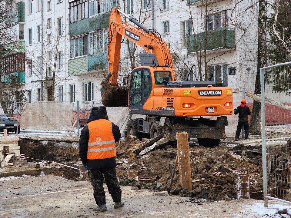 На улице Говорова отремонтировали сети горячего водоснабжения и отопления