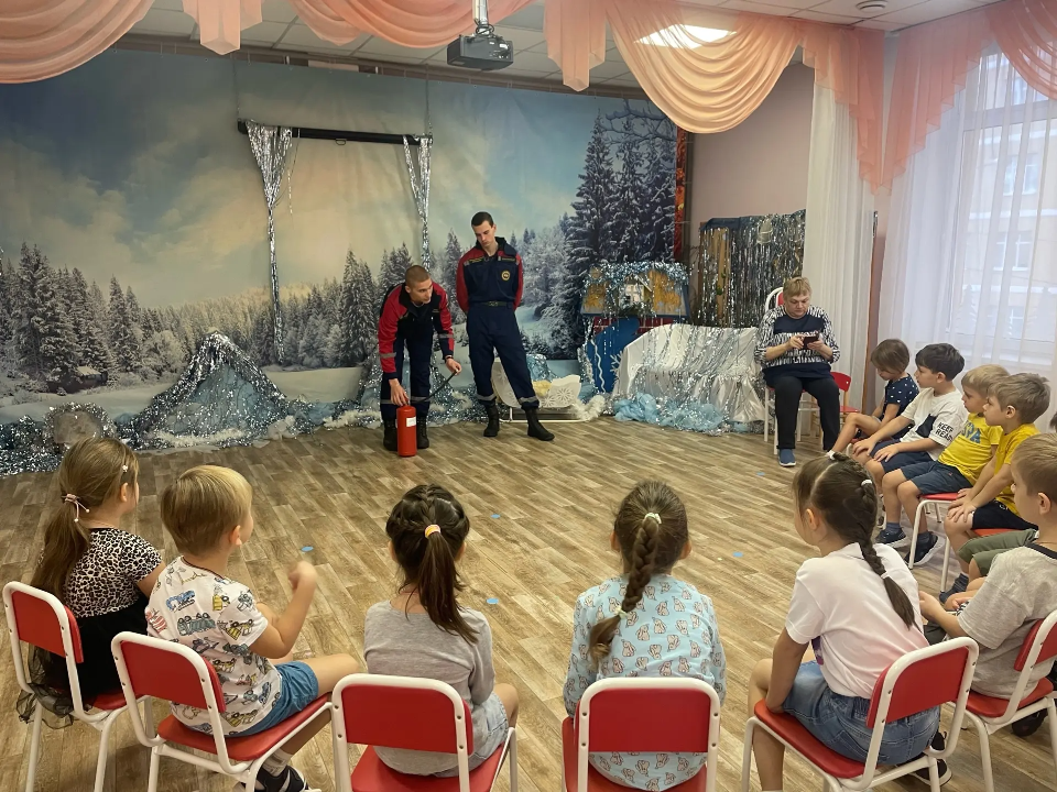 Третьекурсники из Раменского рассказали дошкольникам, как действовать в случае пожара