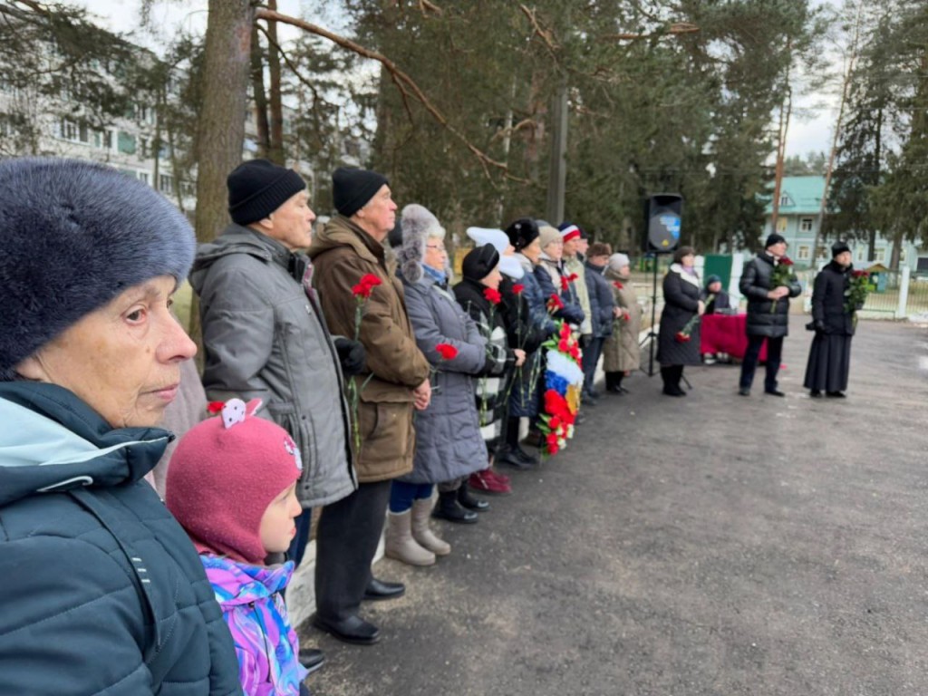 Минутой молчания в Вербилках почтили память красноармейцев, защищавших Москву