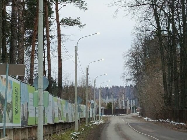 Под Апрелевкой восстановили, поврежденную деревом воздушную линию