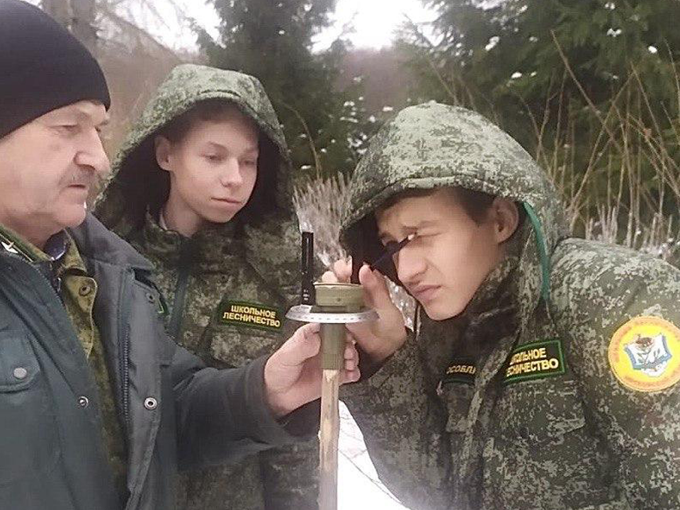 Как не заблудиться в лесу, на практике узнали школьники в Ступине
