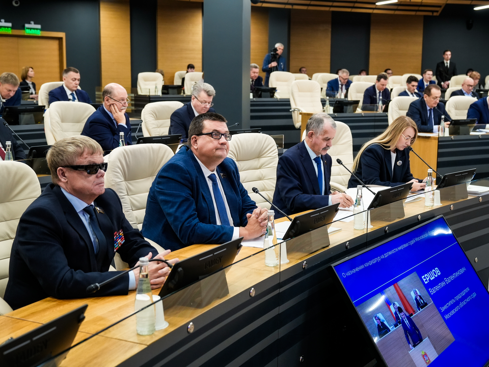 Закон об индексации зарплат педагогов принят