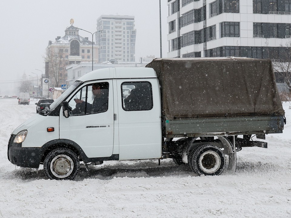 В Кучино «ГАЗель» снесла дорожные столбы