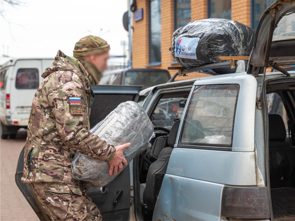 В Донбасс отправился 40-й конвой гуманитарной помощи