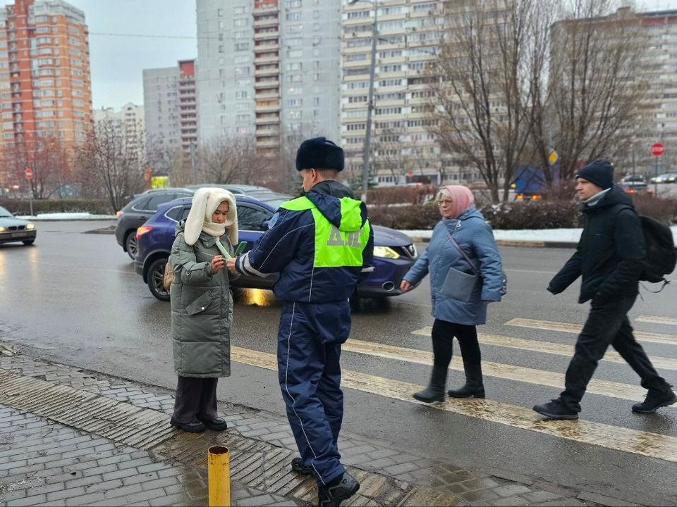 Инспекторы рассказали мытищинцам, где не стоит переходить дорогу, чтобы не заполучить штраф