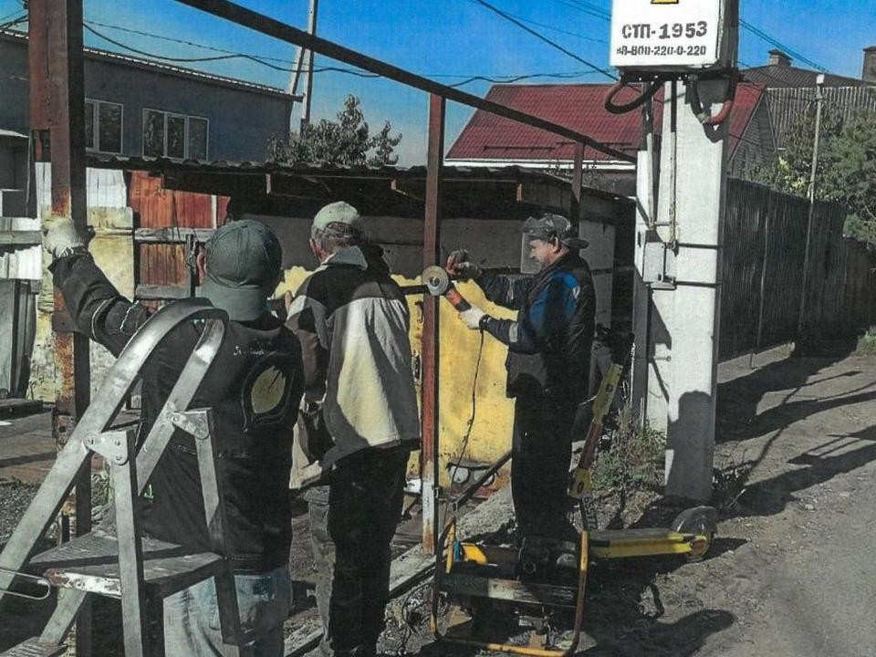 Незаконную бытовку и склад с отходами снесли в деревне Грибки