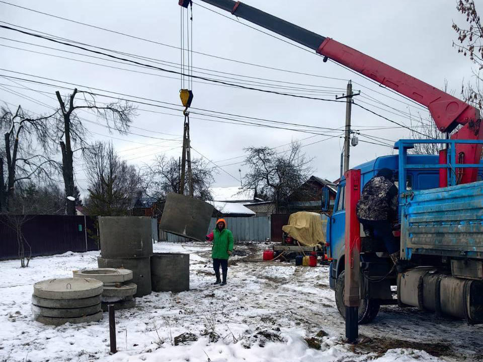 Коммунальщики заменили изношенные трубы на ключевой магистрали в Солнечногорске