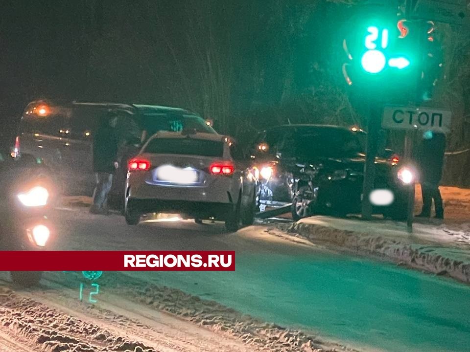 Стали известны подробности тройного ДТП в Жуковском с участием такси