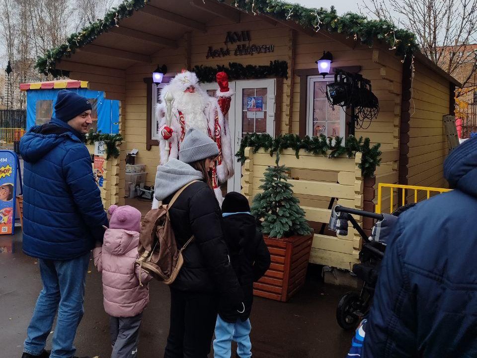 Парк на улице Набережной в Долгопрудном посетили более 7,6 тыс. человек за неделю