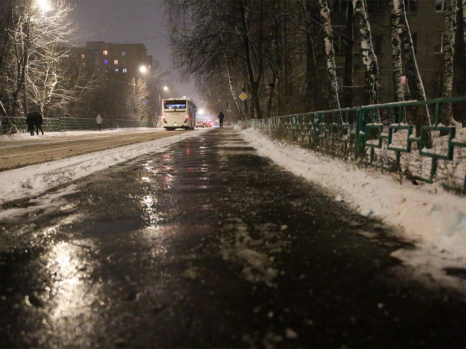 Метеорологи предупредили жителей Долгопрудного об угрозе ледяного дождя