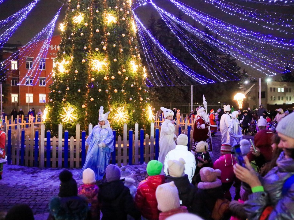 Предновогодние концерты и праздники стартовали в Долгопрудном