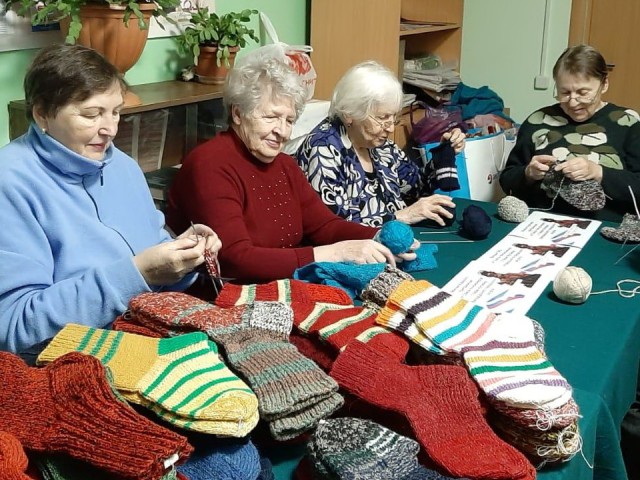 Пенсионеры и школьники из Старой Купавны отправят гуманитарную помощь бойцам СВО