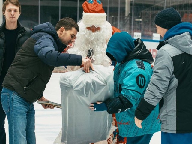 Детские мечты хоккеистов с особенностями развития исполнили в Красногорске