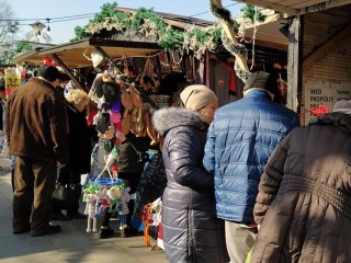 Укравшую товар на рынке Серпухова женщину попросили вернуться и оплатить его