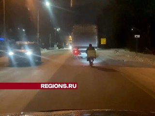 Курьеров-камикадзе из Электростали заставят выучить ПДД